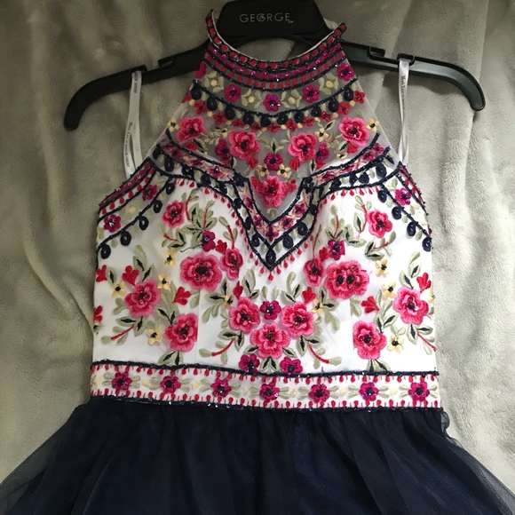 Mori Lee homecoming dress - Picture 3 of 6